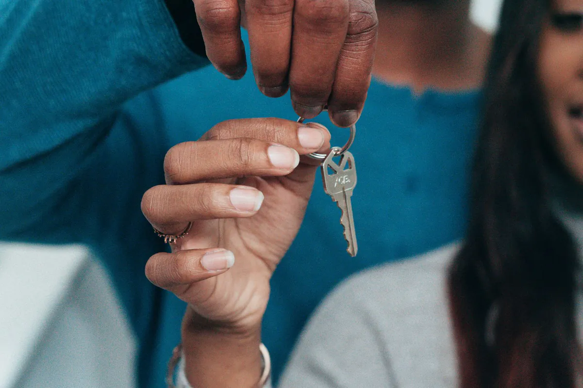 What Happens When You Inherit a House With a Mortgage?