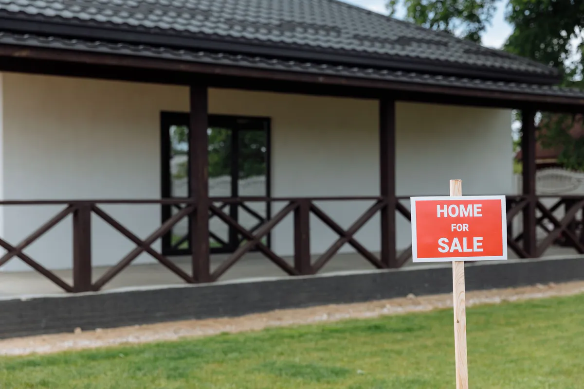 How to Sell a House Without a Realtor in Wisconsin