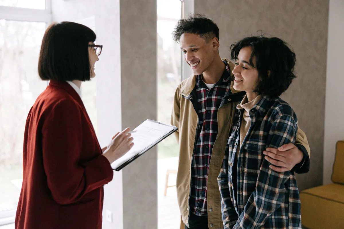 Should You Accept a Cash Offer on Your House?