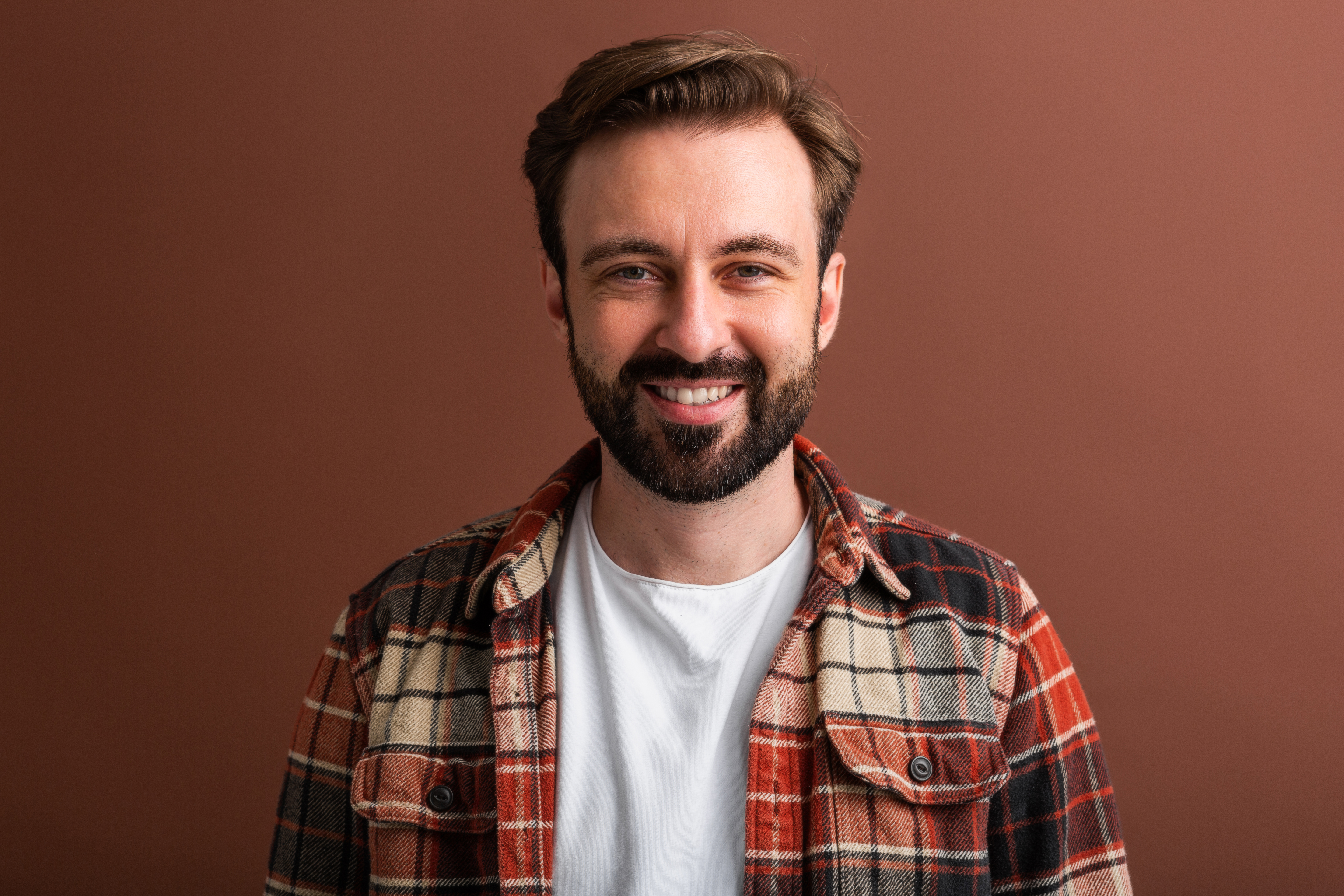 portrait goodlooking attractive stylish bearded man brown